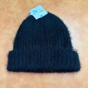 Arizona Jean Company Black Fuzzy Beanie